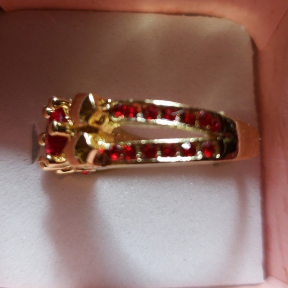 New Gold Plated ,Red Crystal ring size 8 - Picture 3 of 8